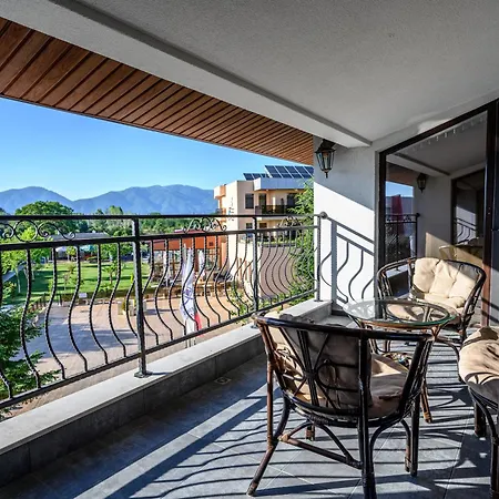 Luxury Complex Valentina 2*