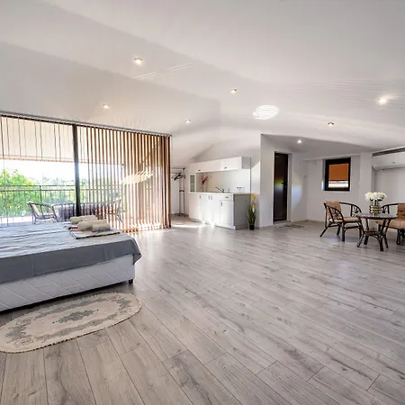 Hotel Luxury Complex Valentina