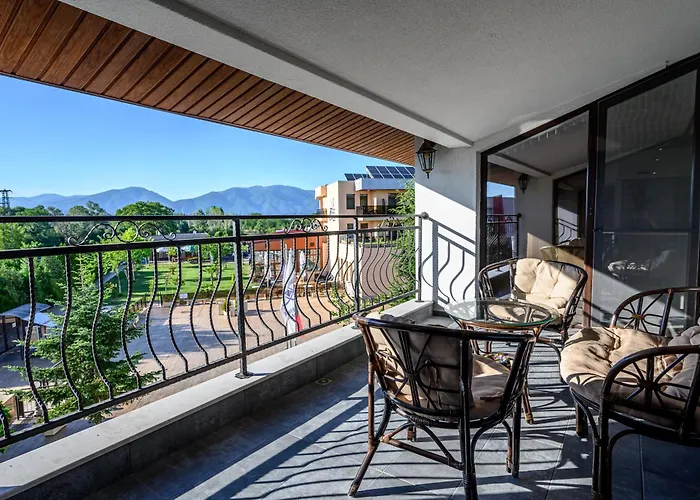 Luxury Complex Valentina 2*